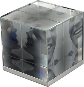 Marco de fotos con forma de cubo transparente para fotos 6x6