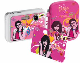 Cámara Digital 3Mpx, Funda y memoria 32 Mb Patito Feo